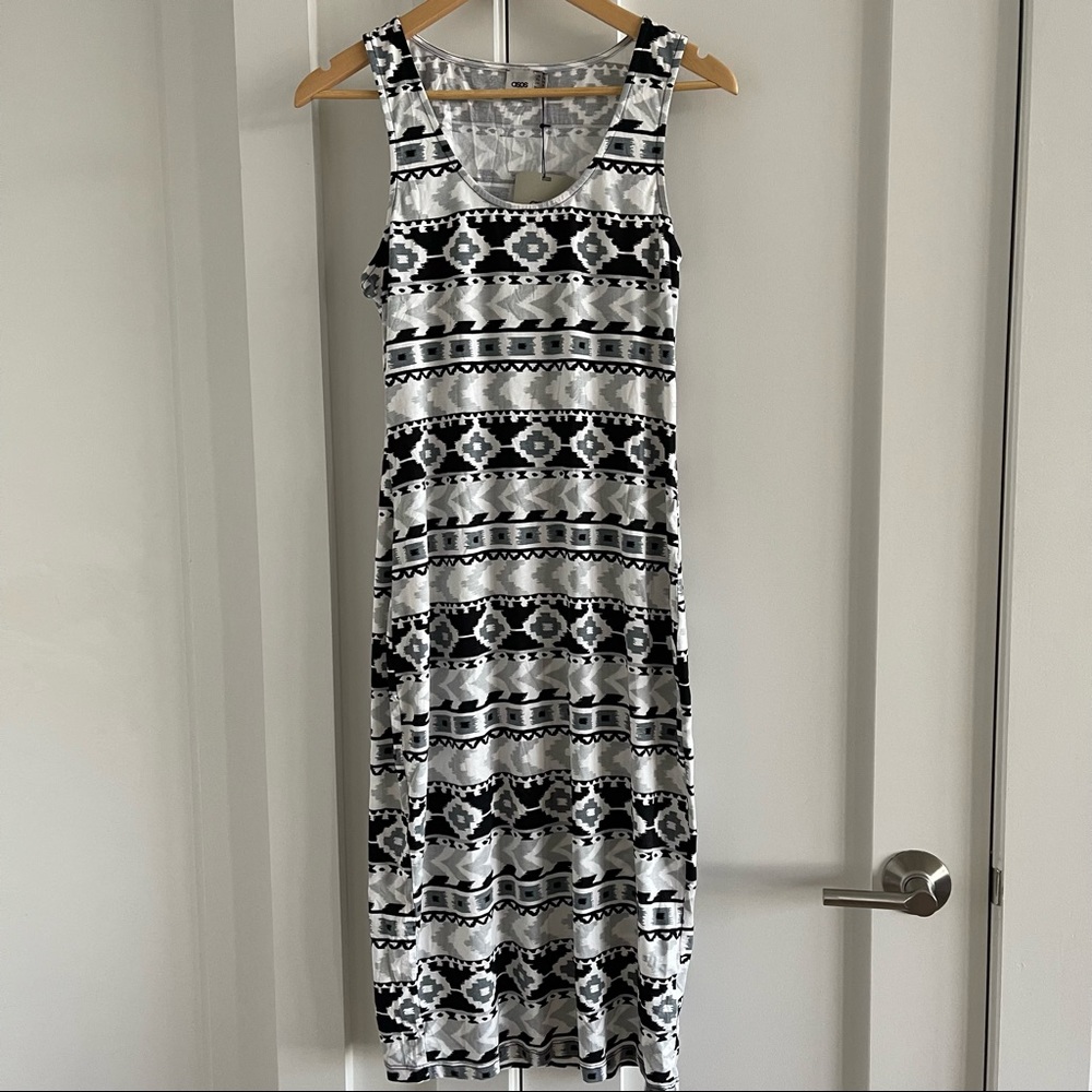 Body con sleeveless cotton dress with tribal print
